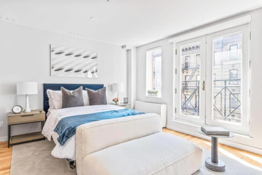 Luxe Studio With Charming Juliet Balcony Lejlighed New York Eksteriør billede